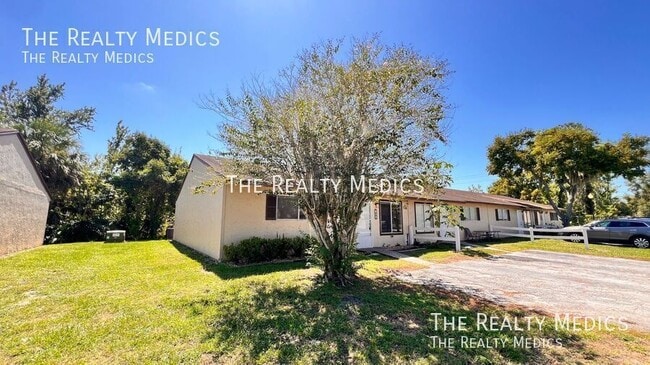 Primary Photo - 836 W Rosewood Ln