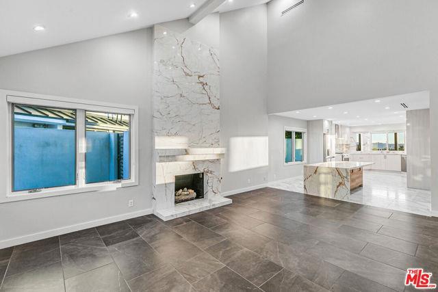 Building Photo - 1716 Vía La Paz, Burbank, CA 91501 - 4 BR 4 BA house