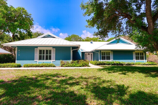 Building Photo - 410 Arrowhead Trail