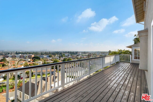 Building Photo - 3617 Homeway Dr