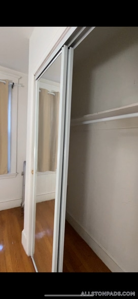 Building Photo - 15 Scottfield Rd