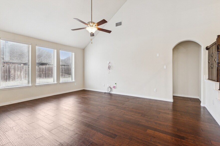 Building Photo - 6308 Meandering Creek Dr