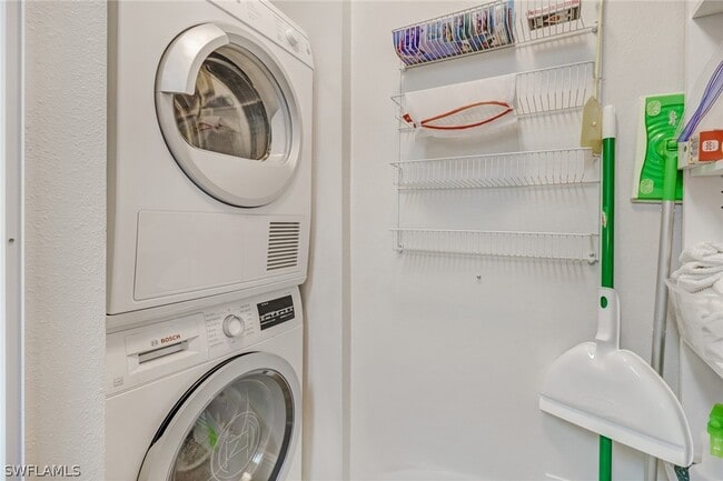 Building Photo - 1265 Wildwood Lakes Blvd