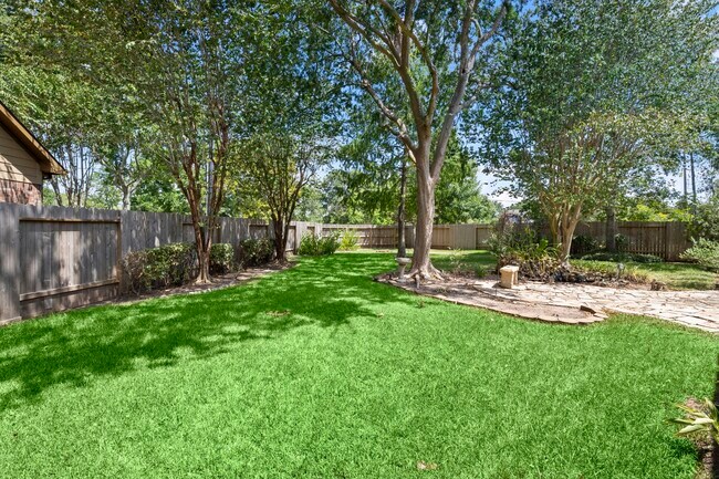 Building Photo - 10218 Garden Crossing Ln