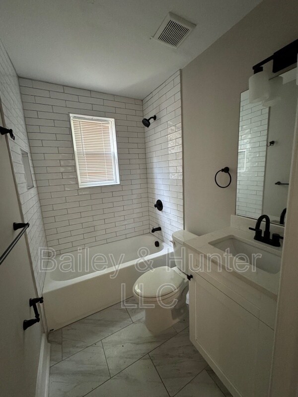 Building Photo - 1017 Washington Heights Terrace NW