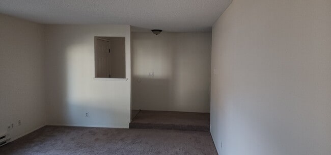 Building Photo - 521 159th St E