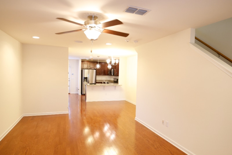 Building Photo - 2570 River Trail Dr