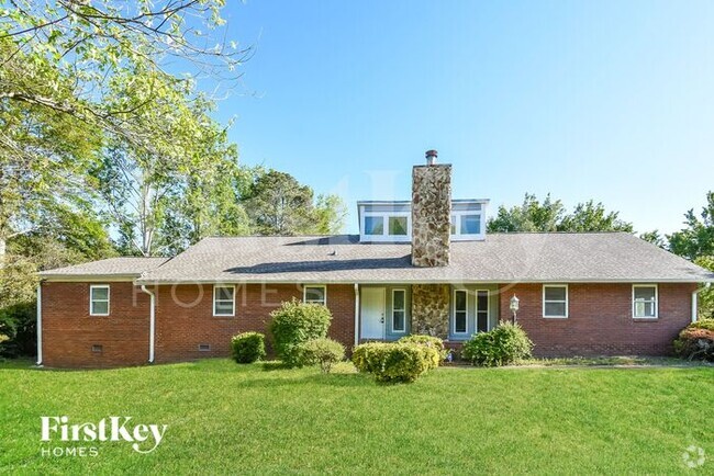 Building Photo - 4800 Victoria Ln