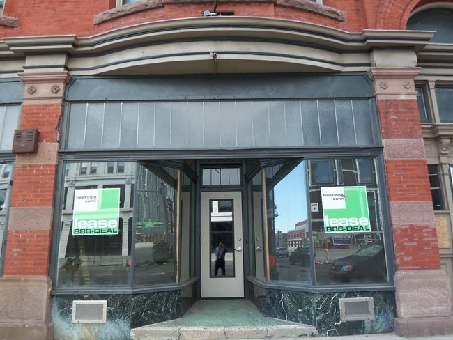 Building Photo - Red Jacket Flats