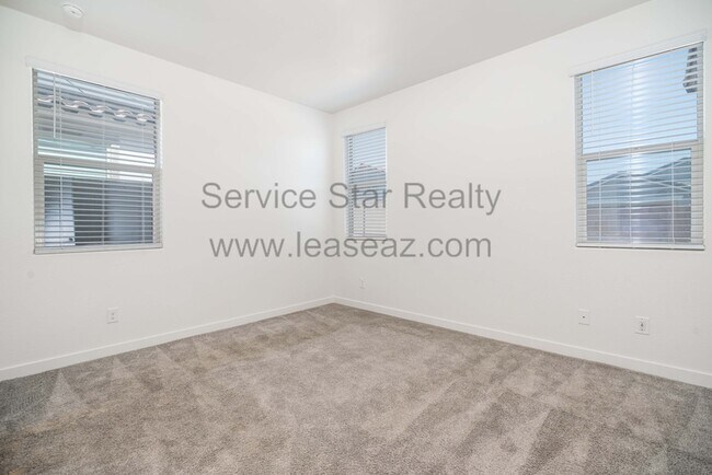 Building Photo - 9129 W Sells Dr