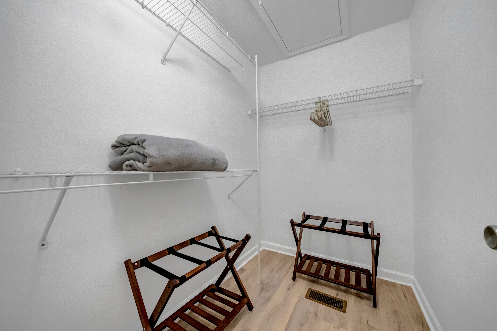 Building Photo - 345 Firebridge Dr