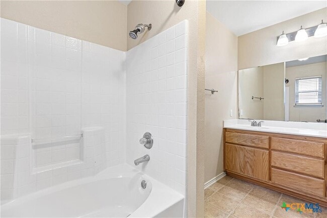 Building Photo - 1112 Katelyn Cir