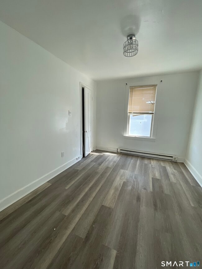 Building Photo - 69 W Liberty St