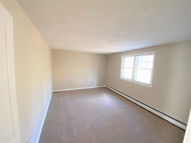 Building Photo - 15 Appaloosa Dr