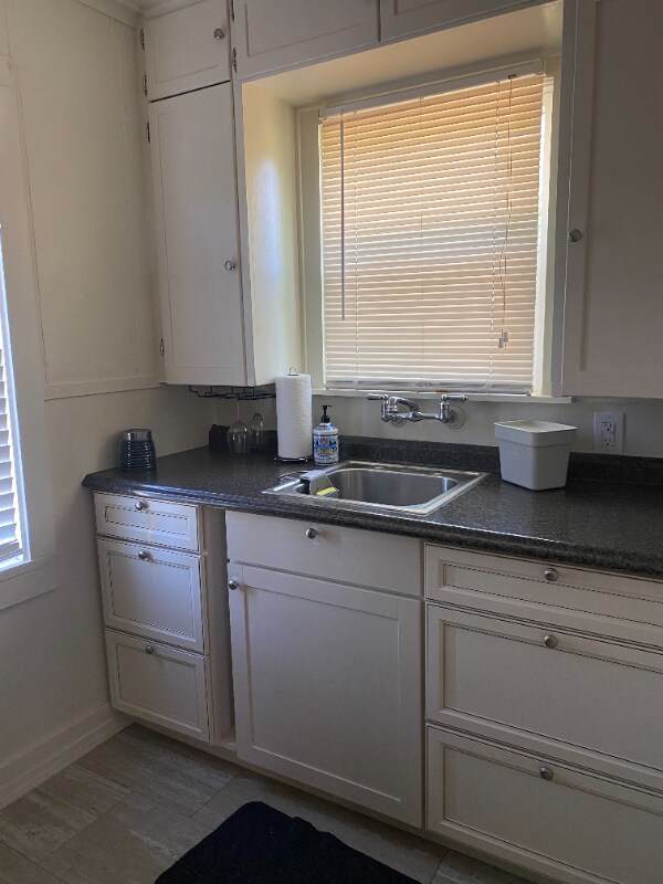 Building Photo - 1563 Willis St