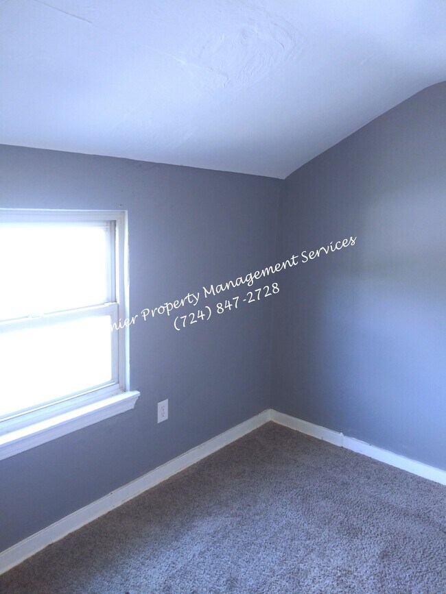 Building Photo - 2051 Broadhead Fording Rd