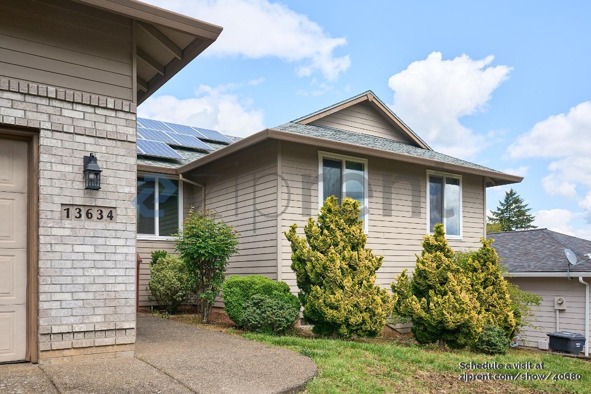 Building Photo - 13634 Barclay Hills Dr