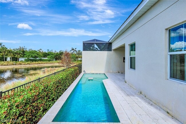 Building Photo - 8825 St Lucia Dr