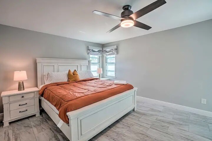 Building Photo - 2 Booth Blvd