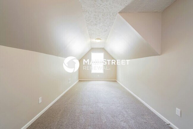 Building Photo - 5 Bedroom Pet-Friendly Home in Douglasville, GA with Main Street Renewal