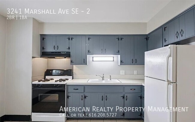 Building Photo - 3241 Marshall Ave SE