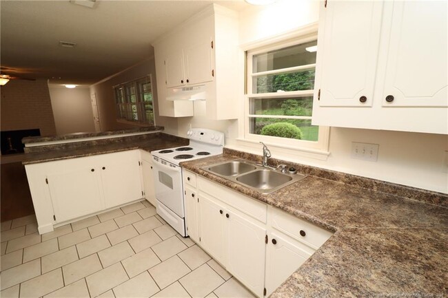 Building Photo - 1426 Old Trinity Cir