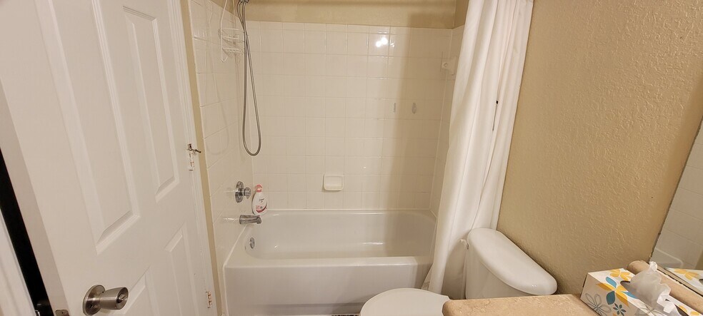 Building Photo - 4493 NW 49th St