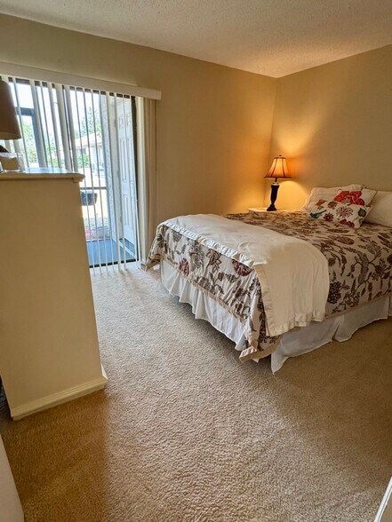 Building Photo - 110 Cypress Pl