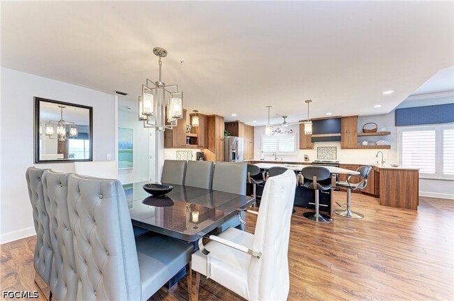 Building Photo - 14813 Laguna Dr