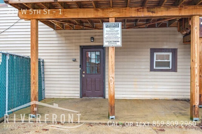 Building Photo - 219 W 5th St