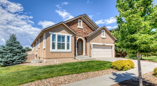 Building Photo - Cordera Home within walking to D20 Schools...