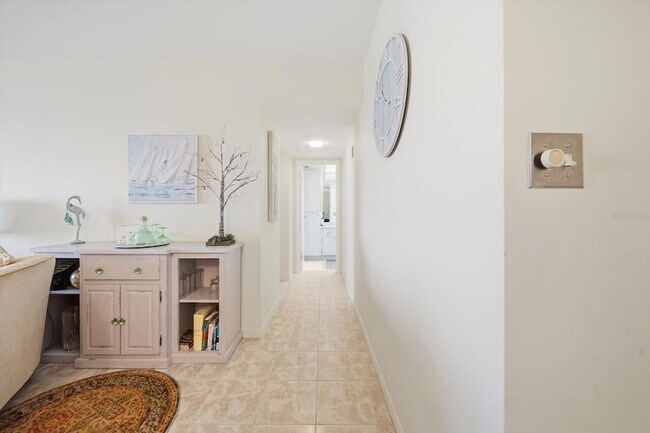 Building Photo - 5108 Brittany Dr S