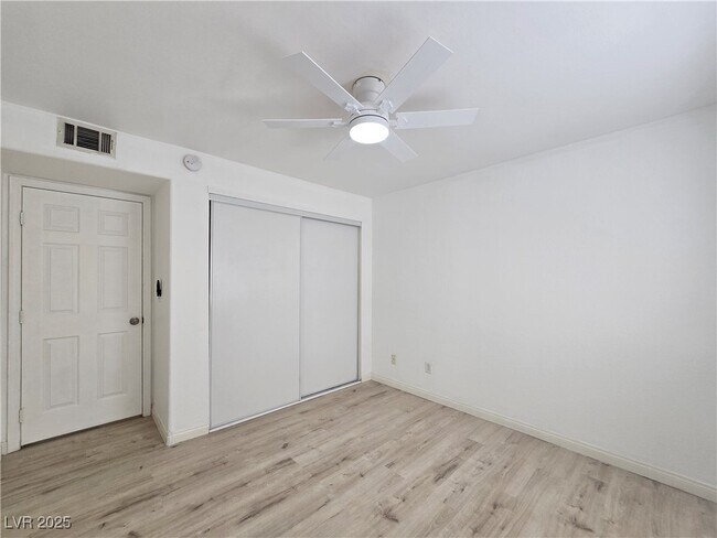Building Photo - 2972 Juniper Hills Blvd