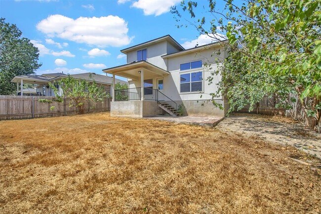 Building Photo - 641 Fort Thomas Pl