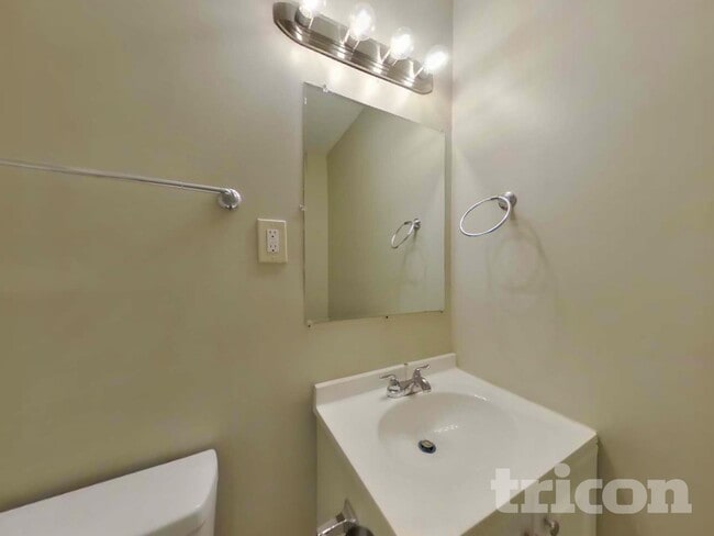 Building Photo - 2463 Yolanda Trail