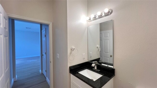 Building Photo - 16834 Sunrise Vista Dr