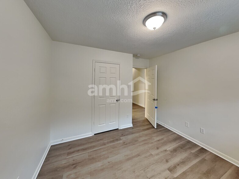 Building Photo - 2338 Colonial Springs Ln