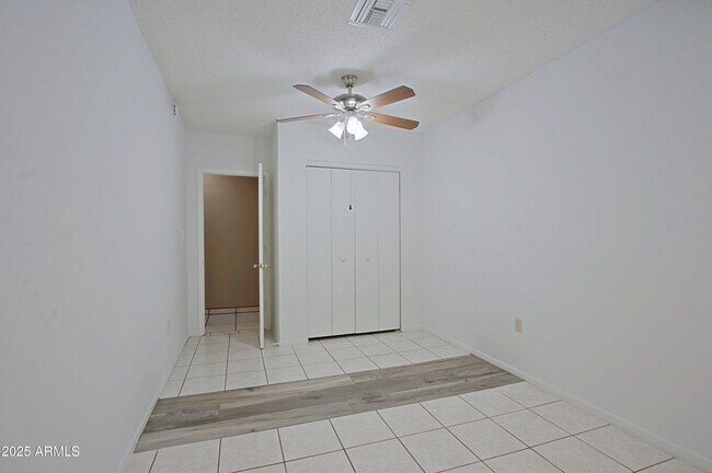 Building Photo - 4526 W Altadena Ave