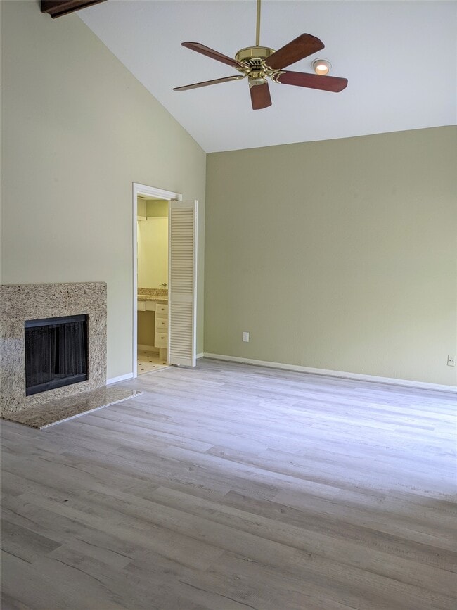 Building Photo - 11711 Memorial Dr