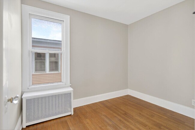 Building Photo - 93 Homestead Ave