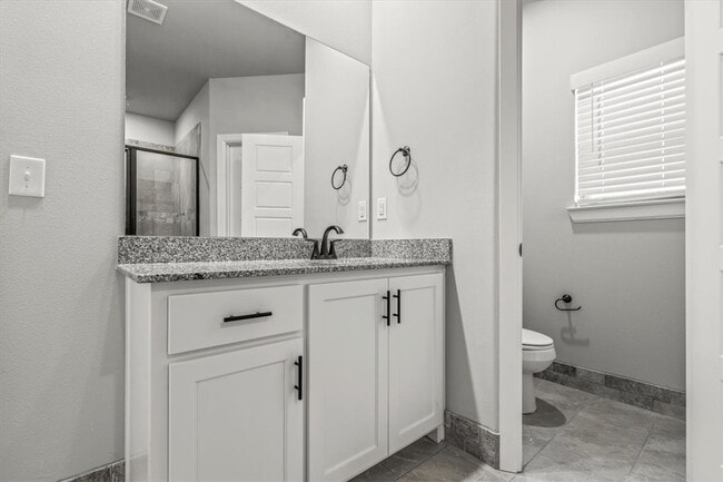 Building Photo - 1050 Sunshine Ct