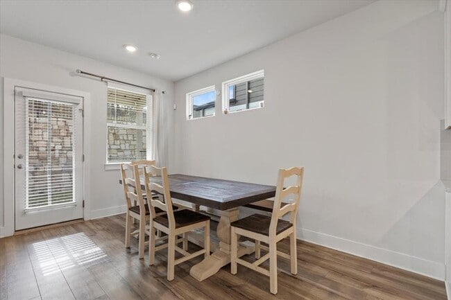 Building Photo - 7103 Terrazzo Cottage Ln