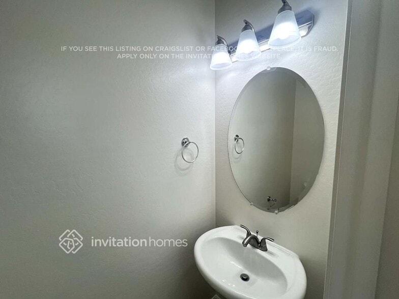 Building Photo - 3369 E Liberty Ln