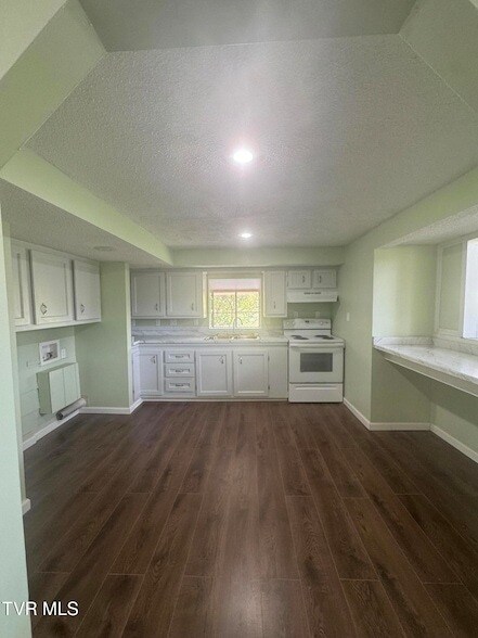 Building Photo - 179 Gilmer St