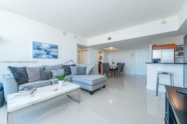 Building Photo - 3232 SW 22nd St