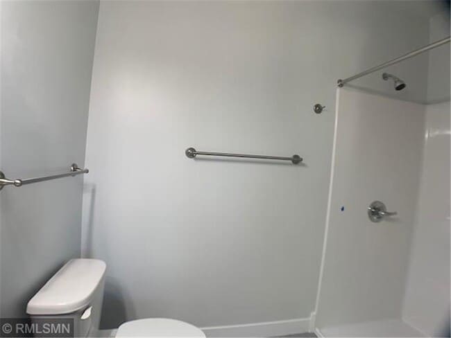 Building Photo - 3325 E 52nd St