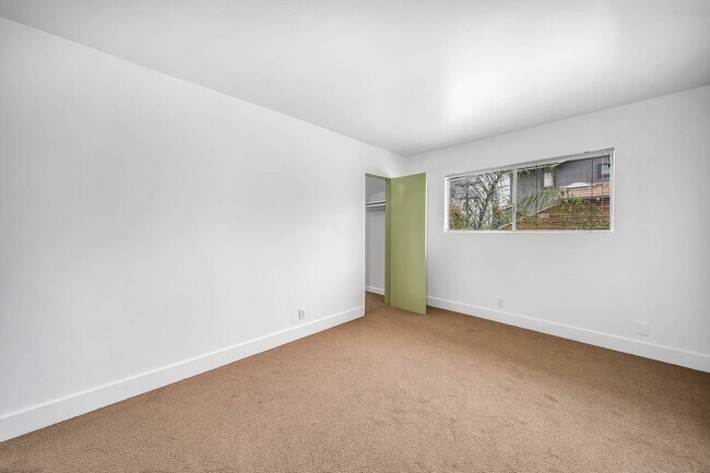 Building Photo - 511 Rialto Ave