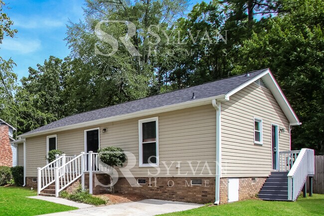 Building Photo - Carve Out a Great Life Here!