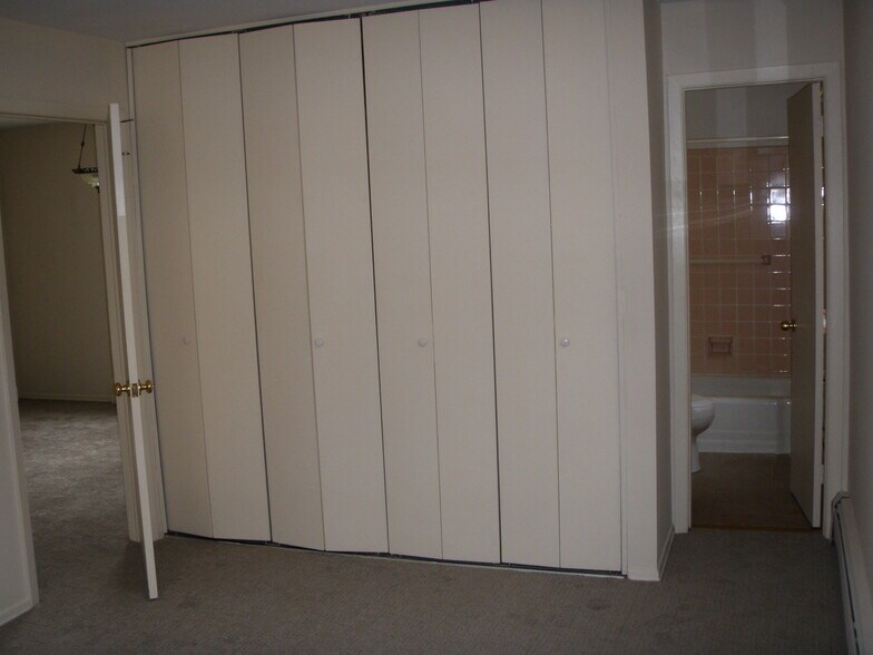 Building Photo - 31 Pilgrim Trl