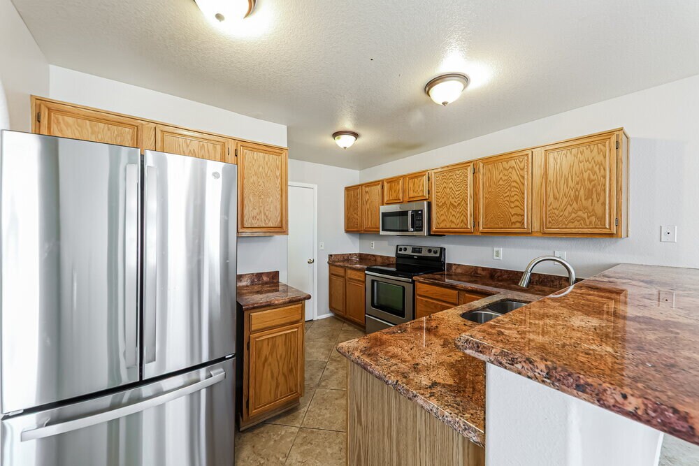Building Photo - 7706 W Tonto Dr